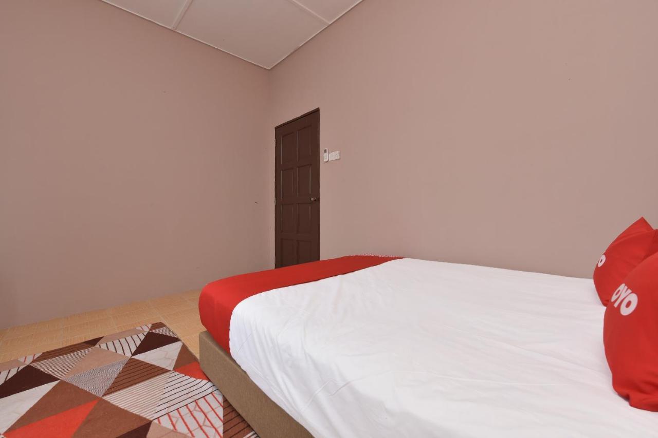 קואלה טהאן Dtahan Motel Taman Negara מראה חיצוני תמונה