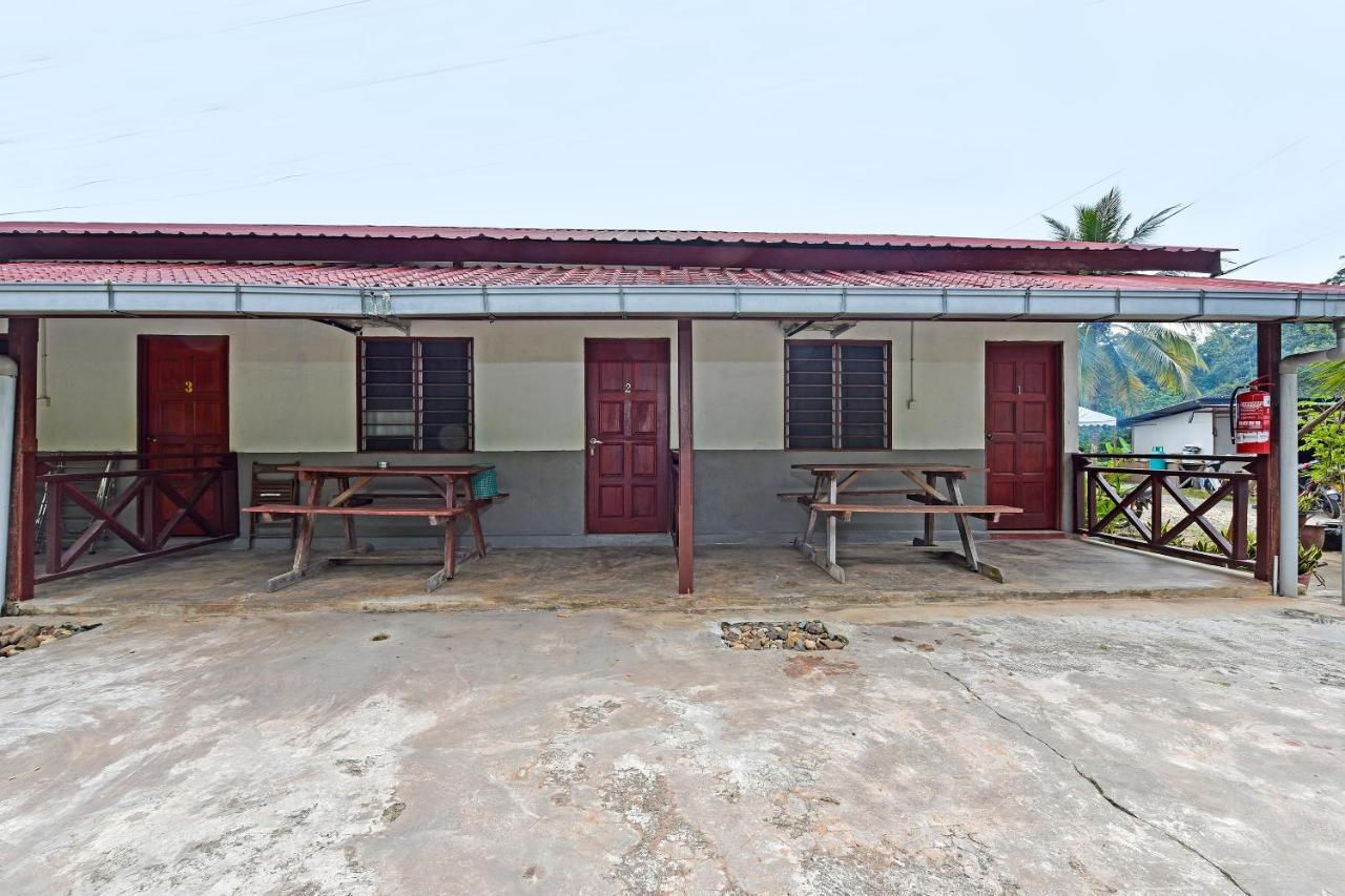 קואלה טהאן Dtahan Motel Taman Negara מראה חיצוני תמונה