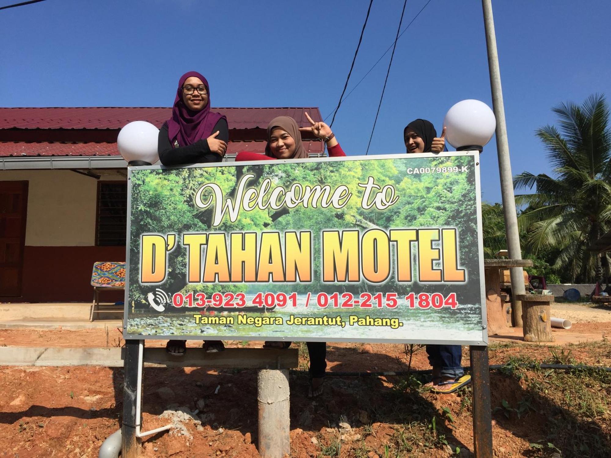 קואלה טהאן Dtahan Motel Taman Negara מראה חיצוני תמונה